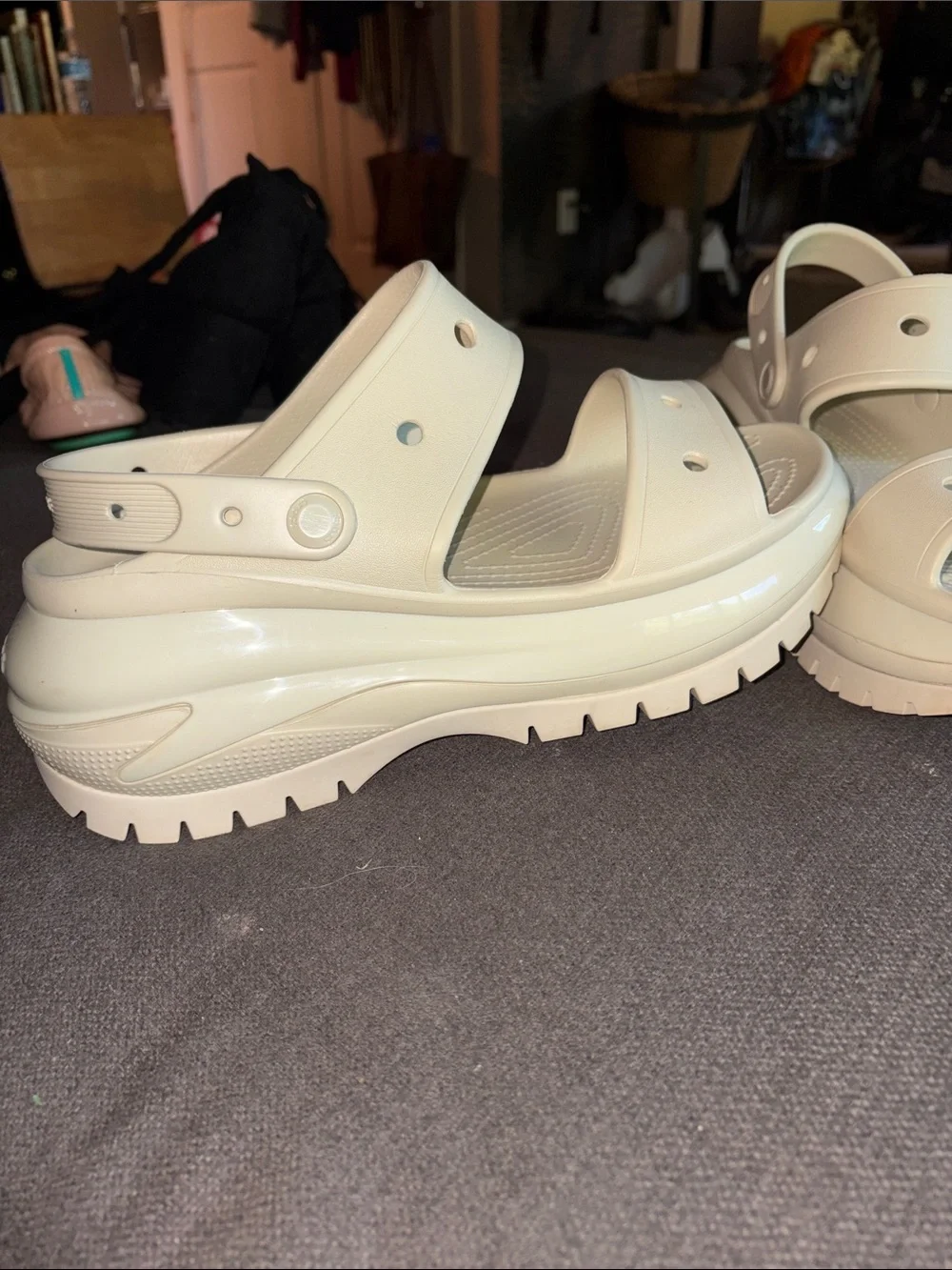 Crocs platform sandal